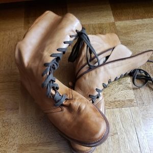 GUC Cole Haan Tyler Leather Lace Up Boots Sz 7.5